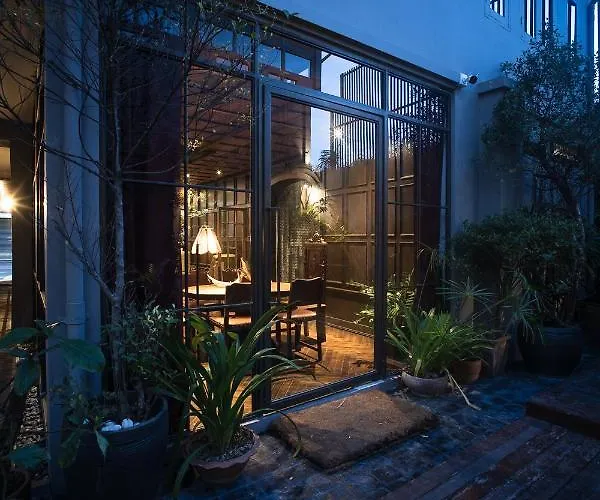 Baan Tuk Din