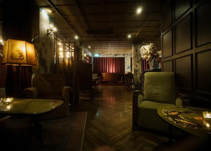 Hotel Baan Tuk Din