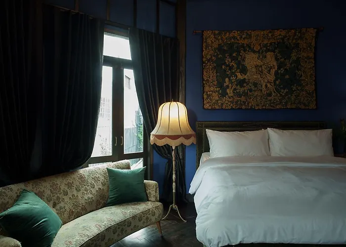 Baan Tuk Din Hotel
