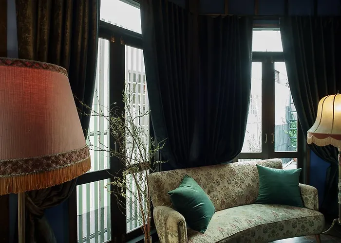 Baan Tuk Din 4* Bangkok