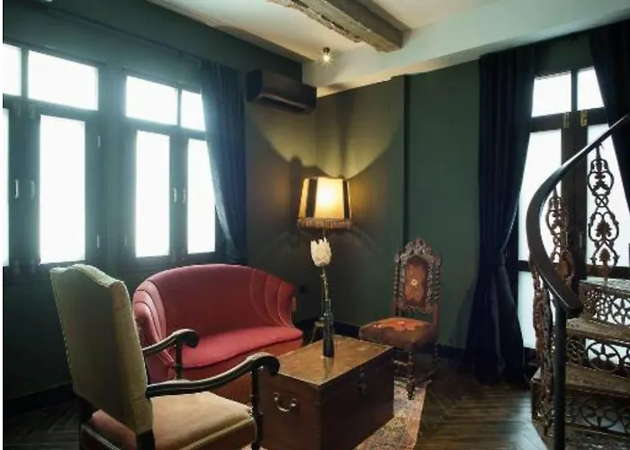 Baan Tuk Din 4* Bangkok