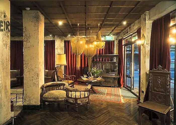 Baan Tuk Din Hotel